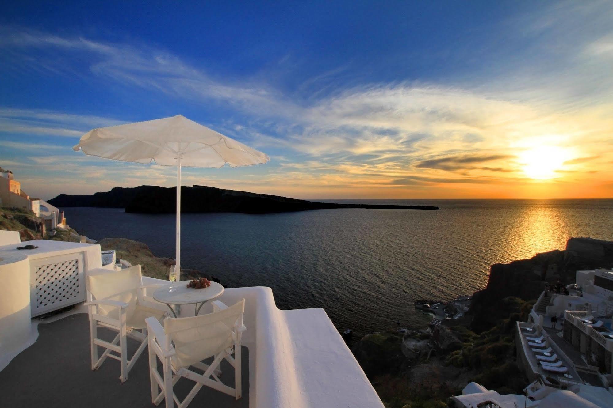 Finesse Suites Oia  Exterior foto