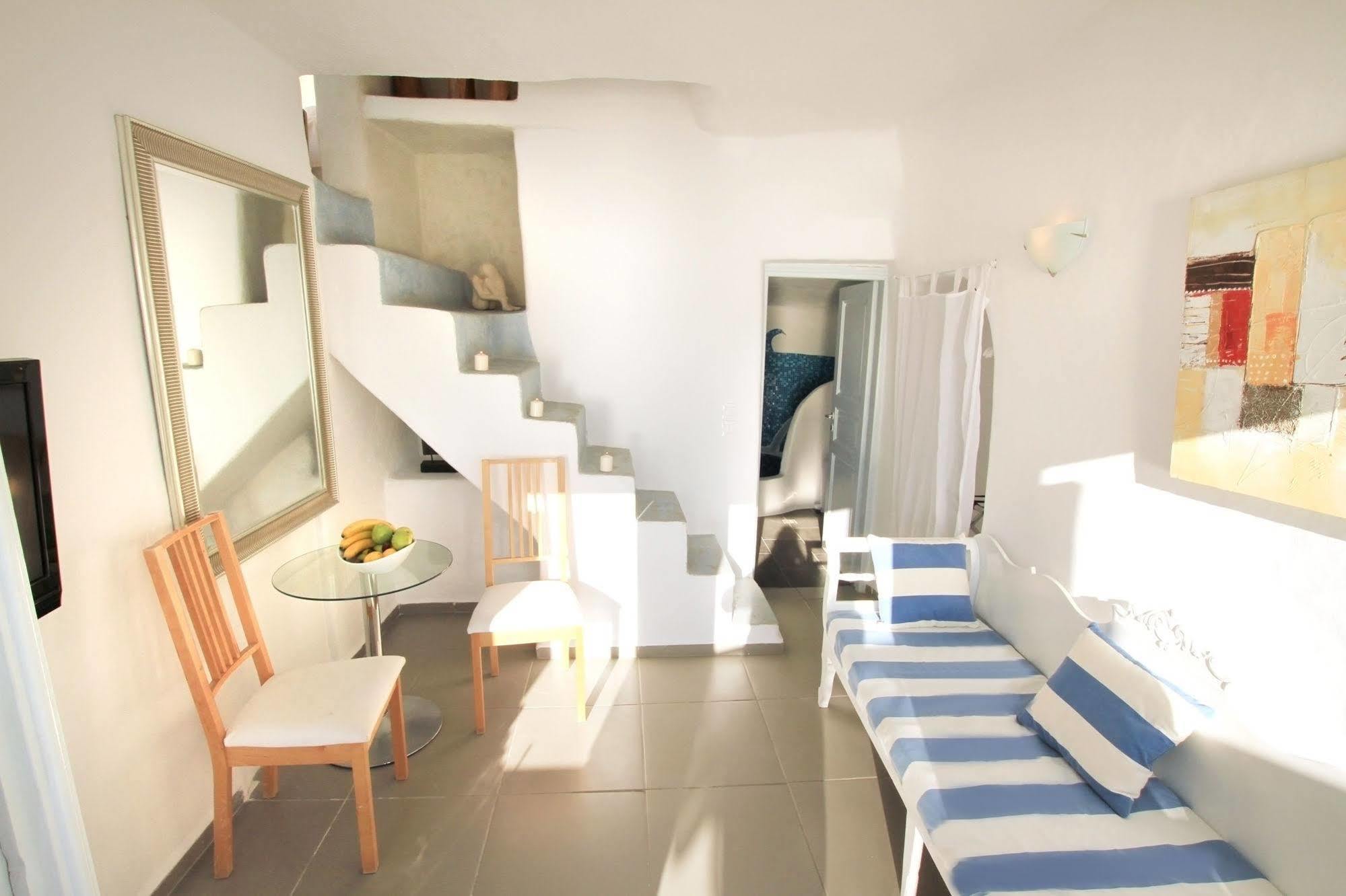 Finesse Suites Oia  Exterior foto